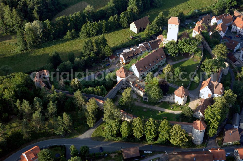 Neuhaus an der Prignitz from the bird's eye view: Blick auf Burg Veldenstein, eine gut erhaltene mittelalterliche Wehranlage, welche heute als Hotel-Restaurant genutz wird. Kontakt: Hotel Burg Veldenstein, 91284 Neuhaus / Pegnitz, Tel. 09156 633 634, Fax 09156 1749, E-Mail hotel.burg.veldenstein@onlinehome.de,