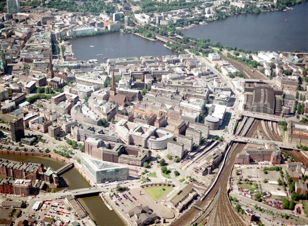 Aerial image Hamburg - Blick auf den Citybereich am Hamburger Hafen / Zollkanal.