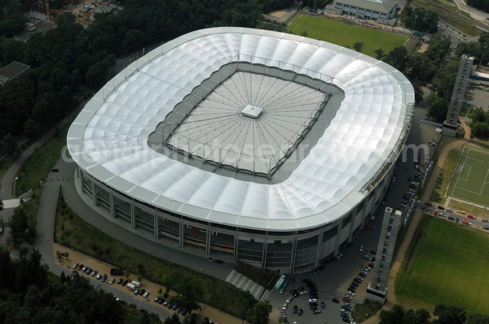 Frankfurt am Main from above - Blick auf die Commerzbank Arena (ehem. Waldstadion) in Frankfurt. Das Stadion ist die Heimspielstätte des Fußball-Bundesligisten Eintracht Frankfurt. View of the Commerzbank Arena (formerly Waldstadion) in Frankfurt. The stadium is the home ground of the Bundesliga football team Eintracht Frankfurt.