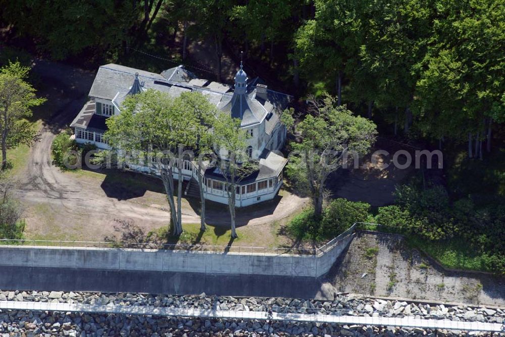 Bad Doberan OT Heiligendamm from above - Blick auf die Ruine vom Alexandrinen Cottage, Sommersitz der preußischen Prinzessin Großherzogin Alexandrine, einer Tochter König Friedrich Wilhelm III. Es wurde zwischen 1840 und 1841 im Jugendstil errichtet.