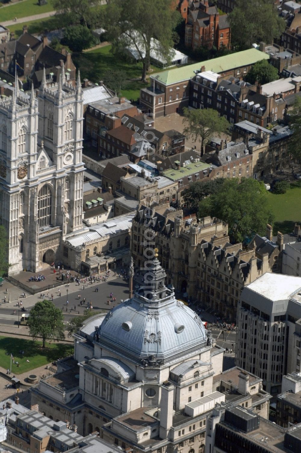 London from above - View on the monument and tourist attraction Westminster Central Hall in London, which was built in 1912 to honor the preacher John Wesley. The multi-purpose building exists of a church, a centre for exhibitions, an art gallery und an office building and is placed across from the church Westminster Abbey