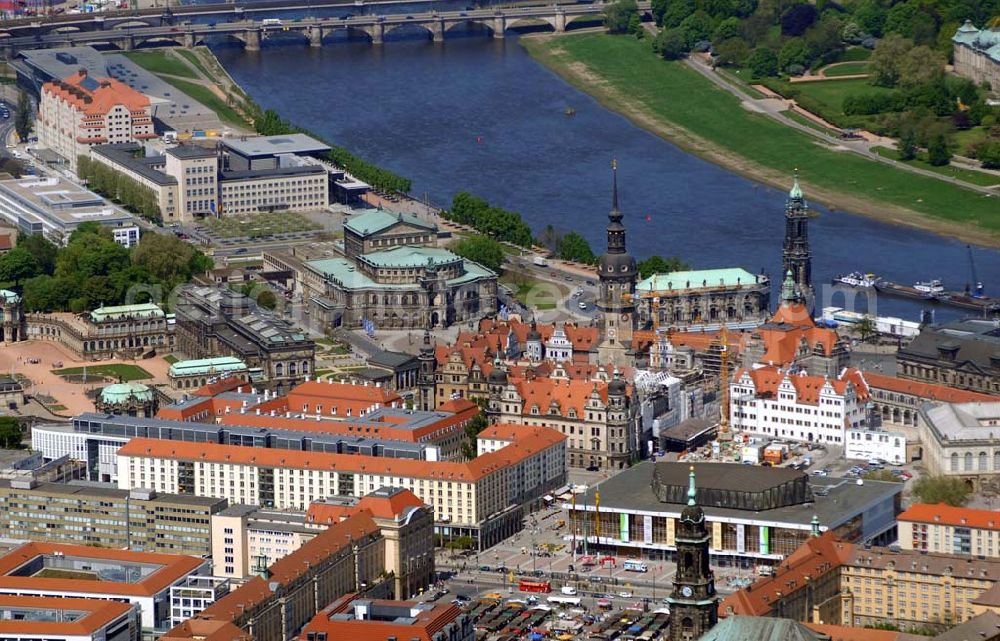 Dresden from the bird's eye view: Blick auf die Dresdner Altstadt.