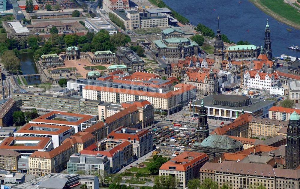 Aerial photograph Dresden - Blick auf die Dresdner Altstadt.