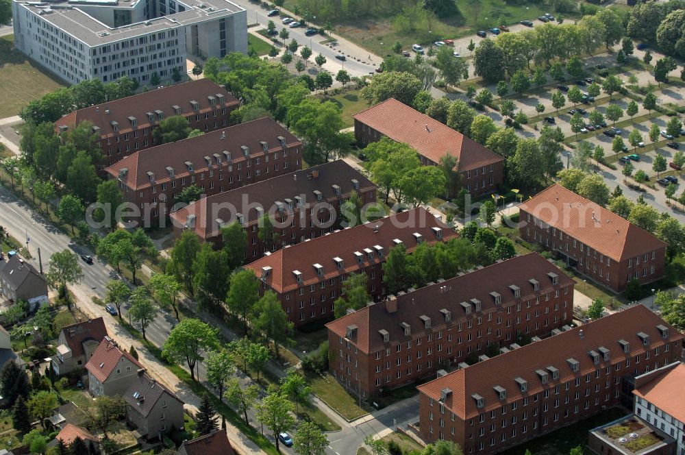 Aerial photograph FRANKFURT / ODER - Blick auf das ehemalige Kasernenareal an der Müllroser Chaussee 51 - 52 in 15236 Frankfurt / Oder. Hier sind der Landesbetrieb Straßenwesen Brandenburg / Niederlassung Ost (