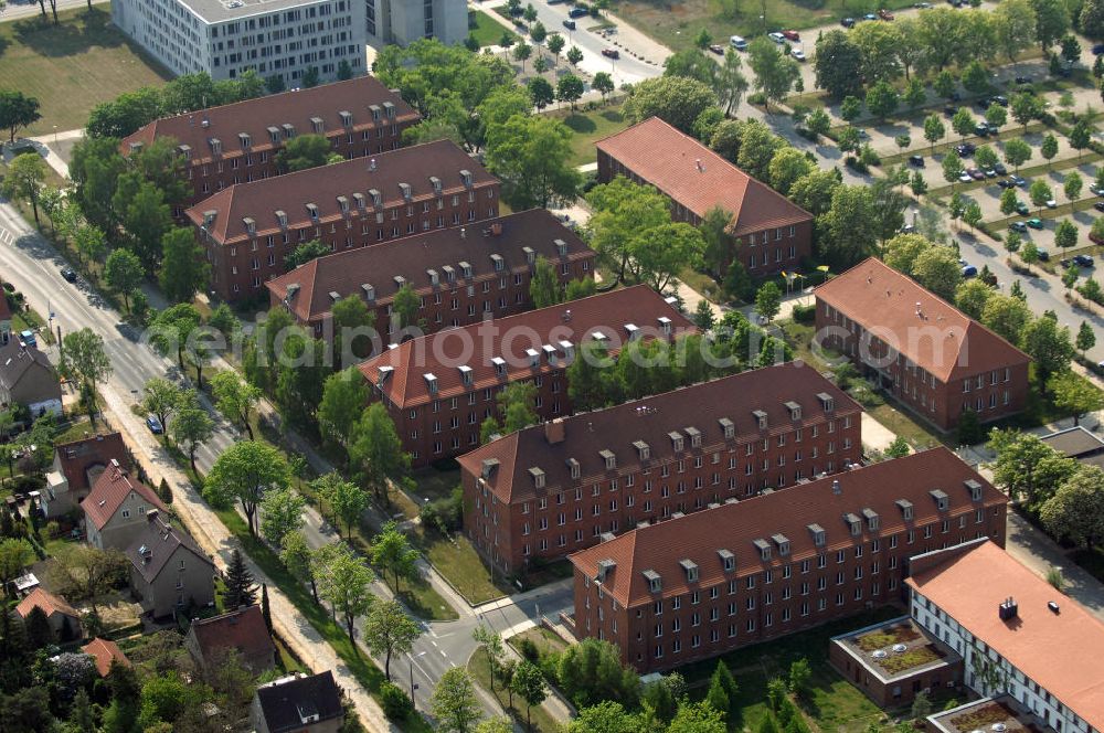 FRANKFURT / ODER from above - Blick auf das ehemalige Kasernenareal an der Müllroser Chaussee 51 - 52 in 15236 Frankfurt / Oder. Hier sind der Landesbetrieb Straßenwesen Brandenburg / Niederlassung Ost (