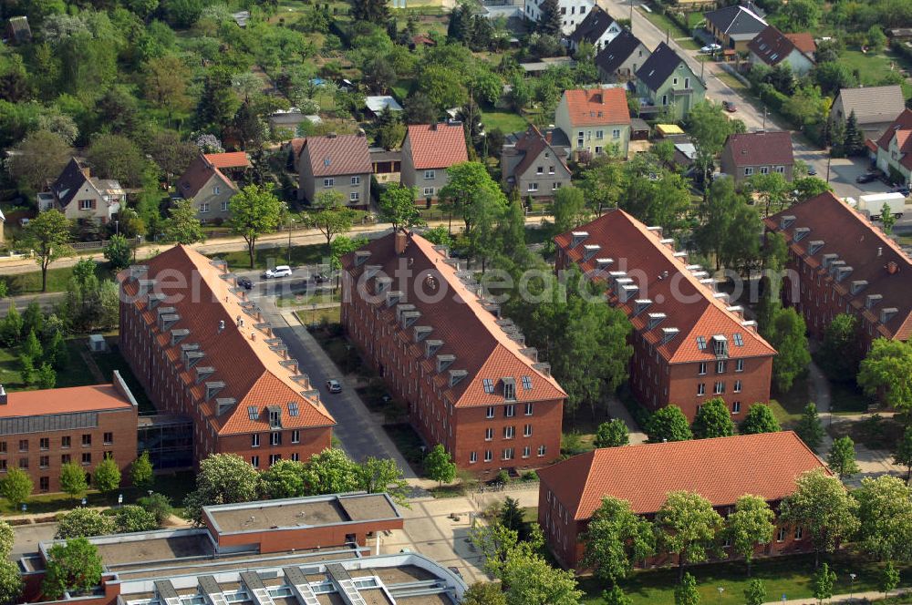 FRANKFURT / ODER from the bird's eye view: Blick auf das ehemalige Kasernenareal an der Müllroser Chaussee 51 - 52 in 15236 Frankfurt / Oder. Hier sind der Landesbetrieb Straßenwesen Brandenburg / Niederlassung Ost (