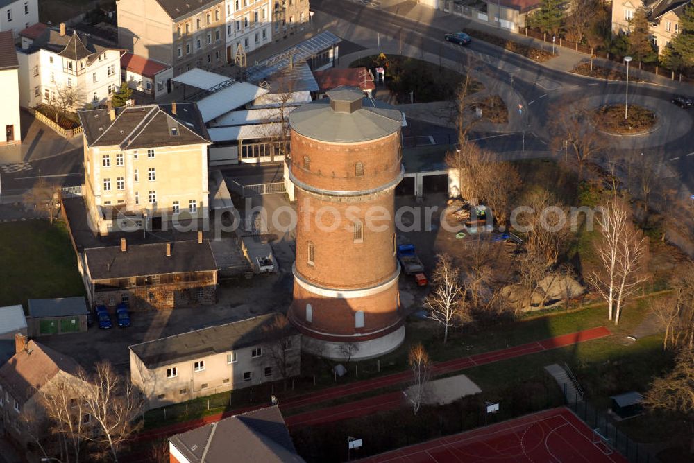 Aerial photograph Wurzen - Blick auf den ehemaligen Wasserturm in Wurzen. Der Wasserturm befindet sich in der Nähe des Kreisverkehrs am Clara-Zetkin-Platz in Wurzen.