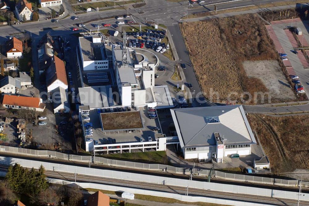 Dachau from above - , Blick auf einen ARO-Fachmarkt und das Autohaus Rapp in Dachau. ARO: Münchner Str. 87 b, 85221 Dachau, Tel: 08131/ 29 99 85. Auto Rapp GmbH, Münchner Straße 87, 85221 Dachau, Tel: 08131/ 51 50 0, E-Mail: achau@autorapp.de