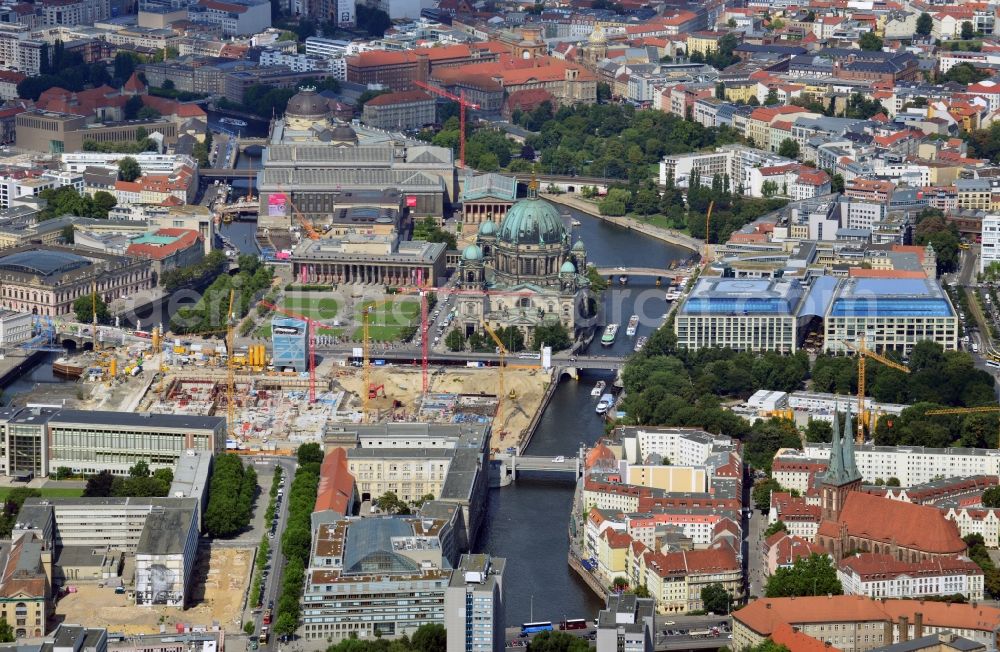 Aerial photograph Berlin - View of part of Berlin with the Berlin Cathedral, the Spree and surrounding buildings