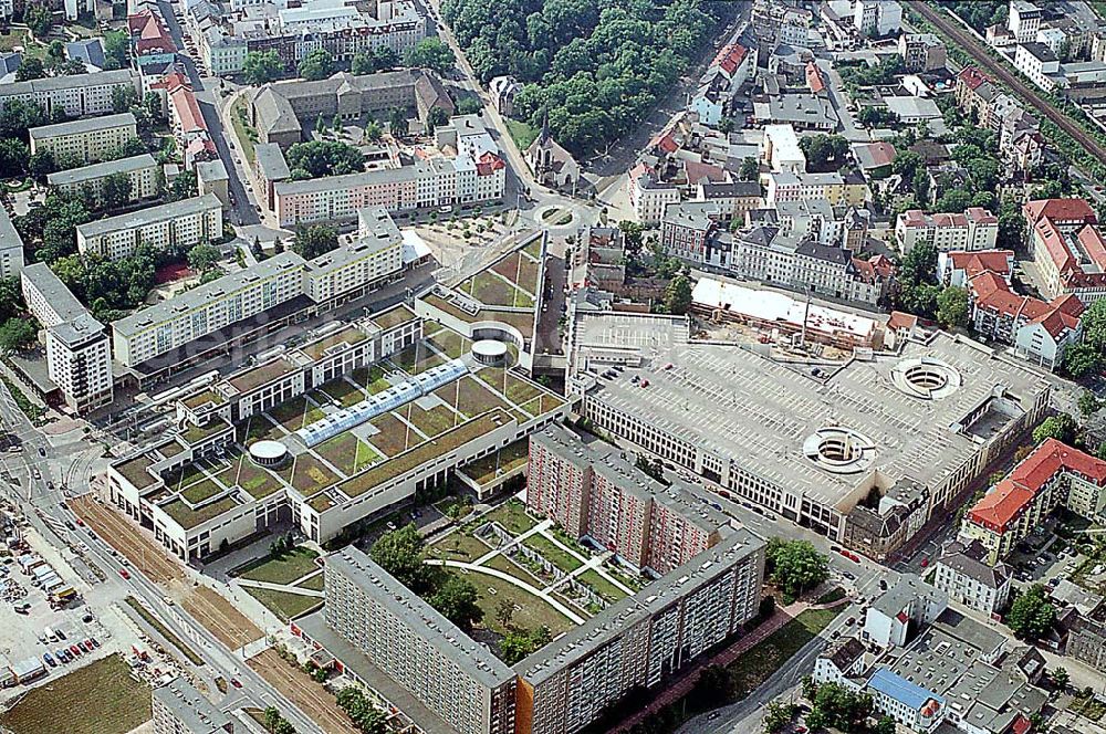 Aerial photograph Gera / Thüringen - Blick auf das Einkaufszentrum Gera Arcaden der mfi management für immobilien AG.