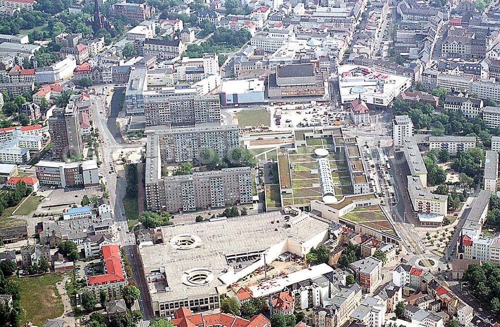 Gera / Thüringen from the bird's eye view: Blick auf das Einkaufszentrum Gera Arcaden der mfi management für immobilien AG.