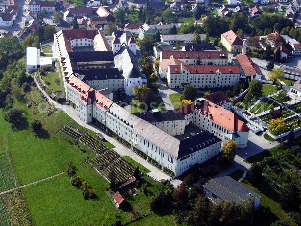 Aerial photograph Mallersdorf / Paffenberg / Bayern - Kloster Mallersdorf, Klosterberg 1, 84066 Mallersdorf-Pfaffenberg, Tel. 08772/69-0. Jahre 1109 gegründete Benediktinerkloster Mallersdorf