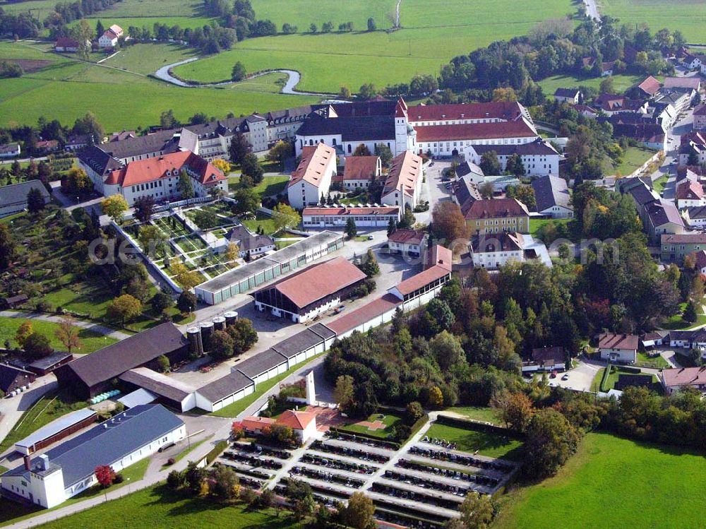 Aerial photograph Mallersdorf / Paffenberg / Bayern - Kloster Mallersdorf, Klosterberg 1, 84066 Mallersdorf-Pfaffenberg, Tel. 08772/69-0. Jahre 1109 gegründete Benediktinerkloster Mallersdorf