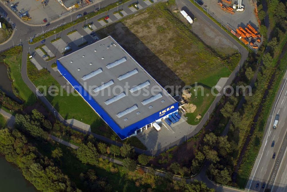 Bremen Brinkum from the bird's eye view: Blick auf das Einrichtungshaus Bremen-Brinkum IKEA Deutschland GmbH & Co. KG,Niederlassung Brinkum,Henleinstr. 1a,28816 Stuhr-Brinkum