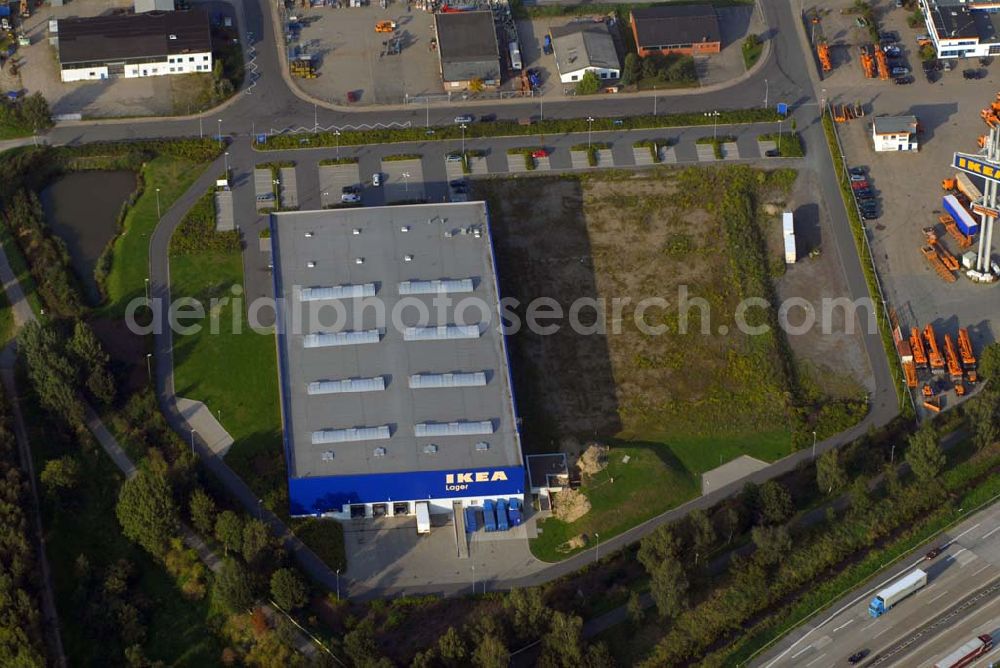 Aerial photograph Bremen Brinkum - Blick auf das Einrichtungshaus Bremen-Brinkum IKEA Deutschland GmbH & Co. KG,Niederlassung Brinkum,Henleinstr. 1a,28816 Stuhr-Brinkum