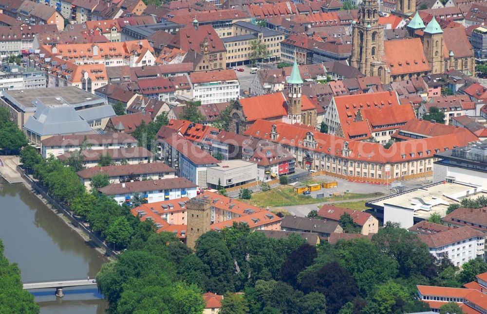 Aerial photograph Heilbronn - Blick auf die Erschließungsfläche für die neue Stadtgalerie Heilbronn. Der Bau am neuen Einkaufszentrum hat im März 2006 auf dem Lan derer-Areal in der Altstadt begonnen und soll 2007 beendet sein. Projektleitung: ECE Projektmanagement GmbH (Kontakt Pressestelle: ECE Projektmanagement G.m.b.H. & Co. KG, Öffentlichkeitsarbeit und Akquisition, Heegbarg 30, 22391 Hamburg, Telefon (040) 60 60 6-353, Telefax (040) 60 60 6-511, E-Mail: photo@ece.de, E-Mail: press@ece.de,