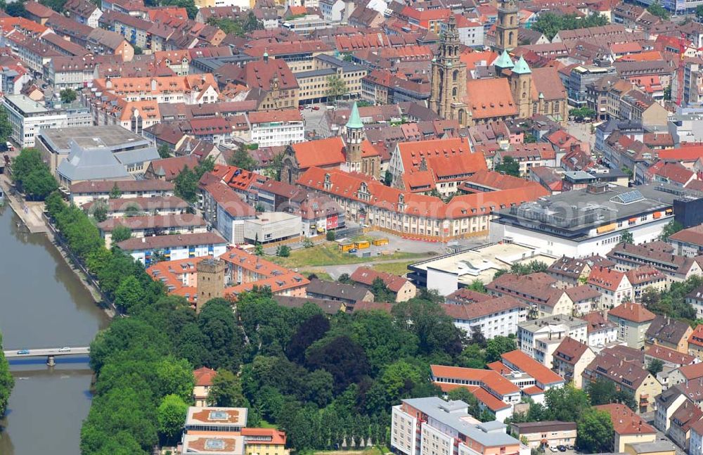 Heilbronn from above - Blick auf die Erschließungsfläche für die neue Stadtgalerie Heilbronn. Der Bau am neuen Einkaufszentrum hat im März 2006 auf dem Lan derer-Areal in der Altstadt begonnen und soll 2007 beendet sein. Projektleitung: ECE Projektmanagement GmbH (Kontakt Pressestelle: ECE Projektmanagement G.m.b.H. & Co. KG, Öffentlichkeitsarbeit und Akquisition, Heegbarg 30, 22391 Hamburg, Telefon (040) 60 60 6-353, Telefax (040) 60 60 6-511, E-Mail: photo@ece.de, E-Mail: press@ece.de,