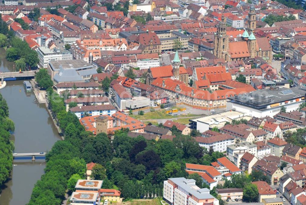 Heilbronn from the bird's eye view: Blick auf die Erschließungsfläche für die neue Stadtgalerie Heilbronn. Der Bau am neuen Einkaufszentrum hat im März 2006 auf dem Lan derer-Areal in der Altstadt begonnen und soll 2007 beendet sein. Projektleitung: ECE Projektmanagement GmbH (Kontakt Pressestelle: ECE Projektmanagement G.m.b.H. & Co. KG, Öffentlichkeitsarbeit und Akquisition, Heegbarg 30, 22391 Hamburg, Telefon (040) 60 60 6-353, Telefax (040) 60 60 6-511, E-Mail: photo@ece.de, E-Mail: press@ece.de,