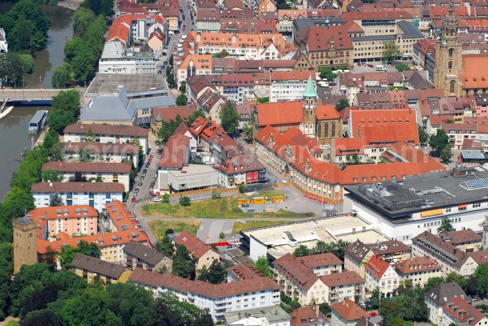 Heilbronn from above - Blick auf die Erschließungsfläche für die neue Stadtgalerie Heilbronn. Der Bau am neuen Einkaufszentrum hat im März 2006 auf dem Lan derer-Areal in der Altstadt begonnen und soll 2007 beendet sein. Projektleitung: ECE Projektmanagement GmbH (Kontakt Pressestelle: ECE Projektmanagement G.m.b.H. & Co. KG, Öffentlichkeitsarbeit und Akquisition, Heegbarg 30, 22391 Hamburg, Telefon (040) 60 60 6-353, Telefax (040) 60 60 6-511, E-Mail: photo@ece.de, E-Mail: press@ece.de,