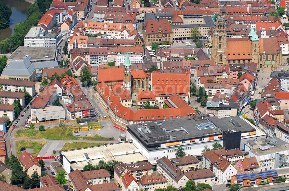 Aerial image Heilbronn - Blick auf die Erschließungsfläche für die neue Stadtgalerie Heilbronn. Der Bau am neuen Einkaufszentrum hat im März 2006 auf dem Lan derer-Areal in der Altstadt begonnen und soll 2007 beendet sein. Projektleitung: ECE Projektmanagement GmbH (Kontakt Pressestelle: ECE Projektmanagement G.m.b.H. & Co. KG, Öffentlichkeitsarbeit und Akquisition, Heegbarg 30, 22391 Hamburg, Telefon (040) 60 60 6-353, Telefax (040) 60 60 6-511, E-Mail: photo@ece.de, E-Mail: press@ece.de,