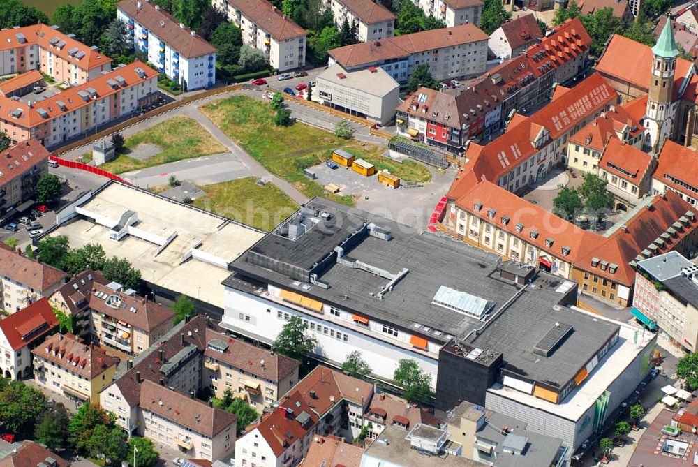 Aerial photograph Heilbronn - Blick auf die Erschließungsfläche für die neue Stadtgalerie Heilbronn. Der Bau am neuen Einkaufszentrum hat im März 2006 auf dem Lan derer-Areal in der Altstadt begonnen und soll 2007 beendet sein. Projektleitung: ECE Projektmanagement GmbH (Kontakt Pressestelle: ECE Projektmanagement G.m.b.H. & Co. KG, Öffentlichkeitsarbeit und Akquisition, Heegbarg 30, 22391 Hamburg, Telefon (040) 60 60 6-353, Telefax (040) 60 60 6-511, E-Mail: photo@ece.de, E-Mail: press@ece.de,