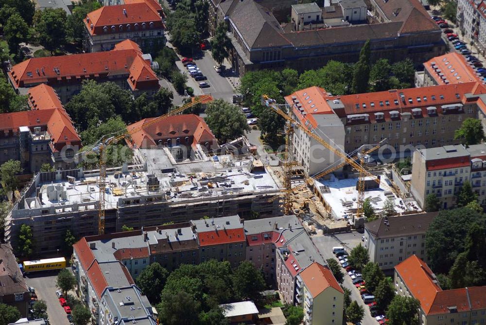 Aerial image Berlin Lichtenberg - Blick auf den Erweiterungsbau am Krankenhaus Lichtenberg in der Fanningerstraße.