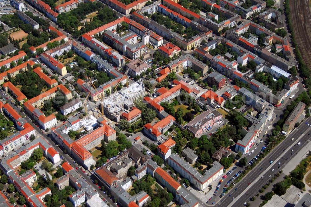 Aerial image Berlin Lichtenberg - Blick auf den Erweiterungsbau am Krankenhaus Lichtenberg in der Fanningerstraße.