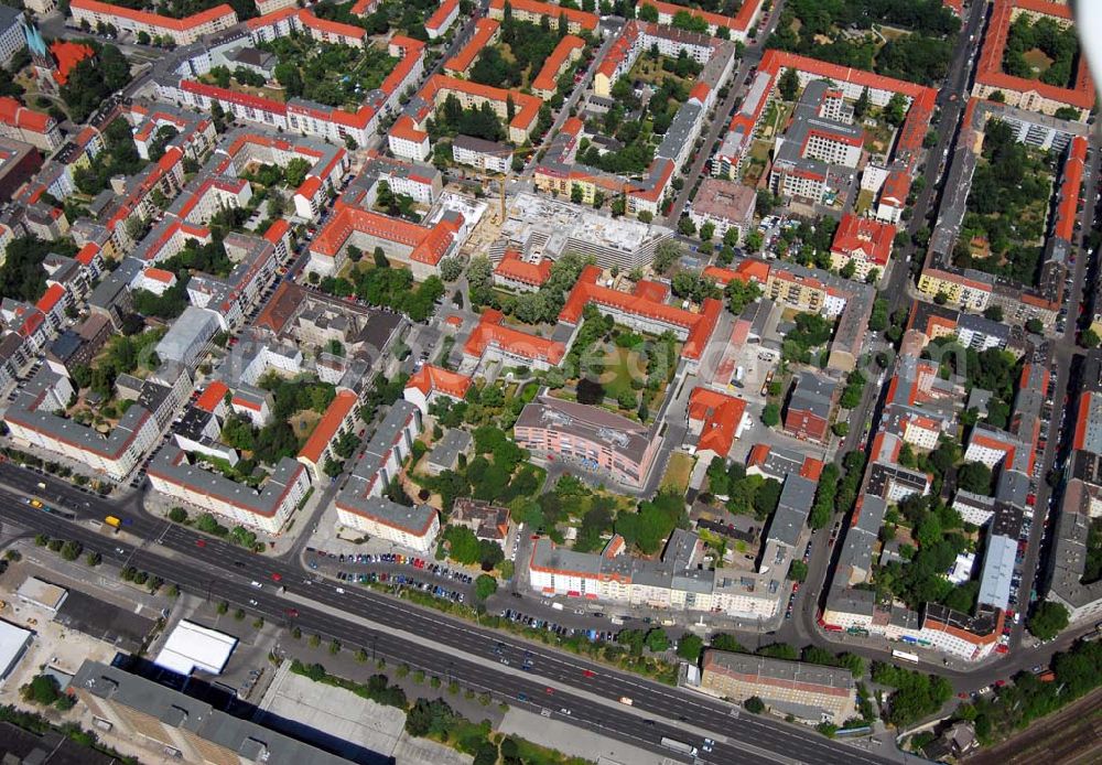 Berlin Lichtenberg from the bird's eye view: Blick auf den Erweiterungsbau am Krankenhaus Lichtenberg in der Fanningerstraße.