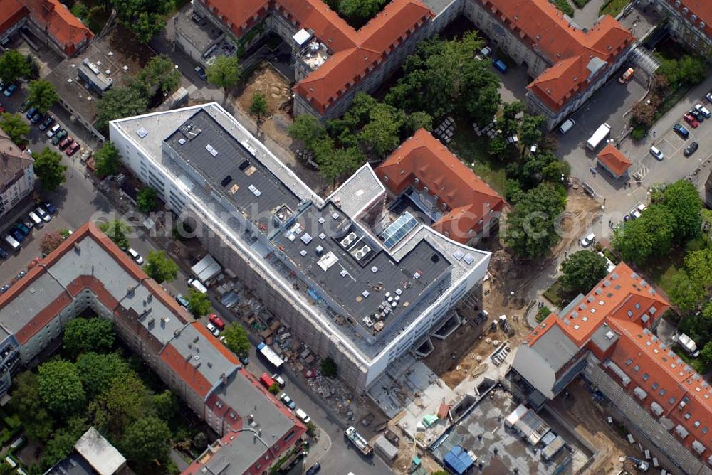 Berlin from the bird's eye view: Blick auf den Erweiterungsbau am Krankenhaus Lichtenberg in der Fanningerstraße.