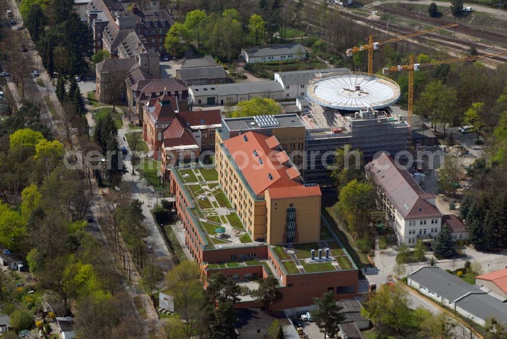 Eberswalde from the bird's eye view: Blick auf die Erweiterungsbaustelle des Klinikum Barnim GmbH, Werner Forßmann Krankenhaus,Rudolf-Breitscheid-Straße 100,16225 Eberswalde Tel.: (033 34) 69-22 05, Fax: (033 34) 231 21, E-Mail: gf@klinikum-barnim.de