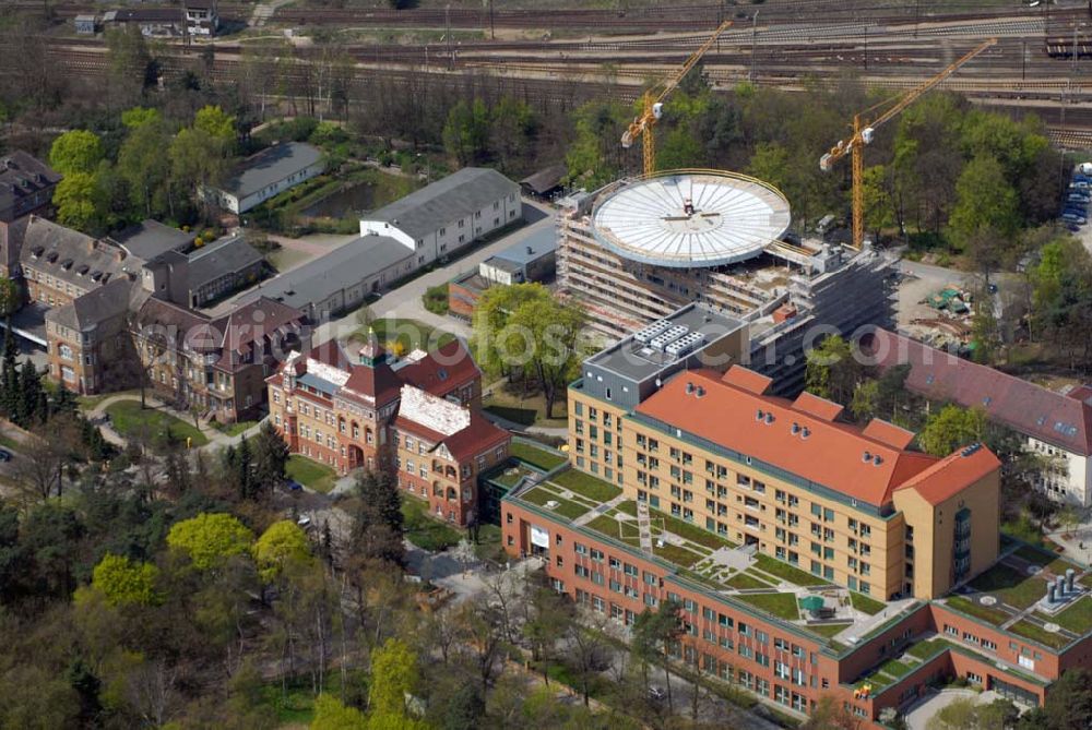 Aerial photograph Eberswalde - Blick auf die Erweiterungsbaustelle des Klinikum Barnim GmbH, Werner Forßmann Krankenhaus,Rudolf-Breitscheid-Straße 100,16225 Eberswalde Tel.: (033 34) 69-22 05, Fax: (033 34) 231 21, E-Mail: gf@klinikum-barnim.de