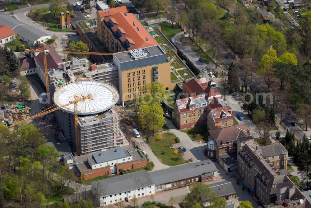 Aerial photograph Eberswalde - Blick auf die Erweiterungsbaustelle des Klinikum Barnim GmbH, Werner Forßmann Krankenhaus,Rudolf-Breitscheid-Straße 100,16225 Eberswalde Tel.: (033 34) 69-22 05, Fax: (033 34) 231 21, E-Mail: gf@klinikum-barnim.de