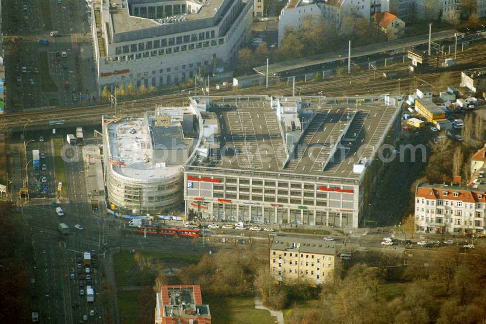 Aerial photograph Berlin - Blick auf die Erweiterungsbaustelle des Ringcenters 3 der ECE -Projektmanagement GmbH an der Frankfurter Allee in Berlin. ECE Projektmanagement G.m.b.H. & Co. KG, Center-Management, Ring-Center, Frankfurter Allee 111, 10247 Berlin, Fon: 030/422 64 70 Fax: 030/422 64 729, http://