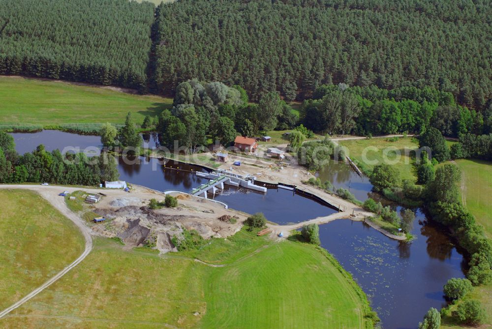 Kossenblatt from above - Blick auf die Erweiterungsbaustelle der Schleuse Kossenblatt. Ein Projekt der PTW Planungsgemeinschaft Tief- und Wasserbau GmbH in der Lewickistr.12 in 01279 Dresden, Tel 0351/ 45 251-0, Herr Oberdorf obendorf@ptw-dresden.de