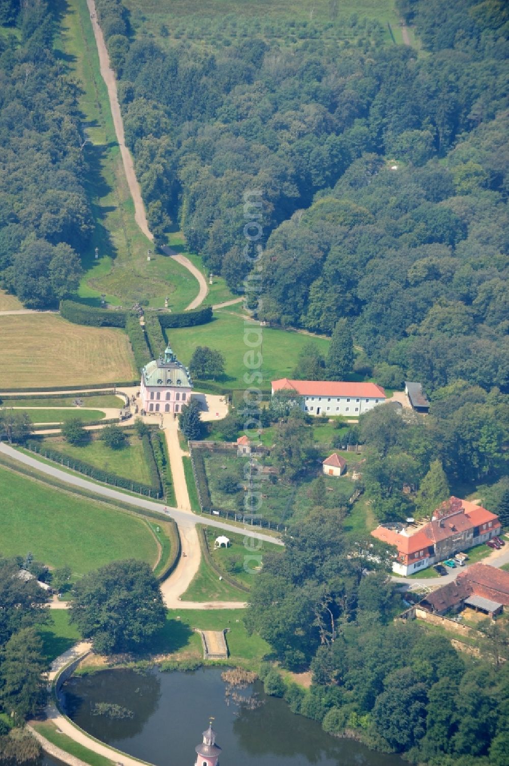 Moritzburg from the bird's eye view: View of the Pheasant castle at the castle pond in the small town Moritzburg in Saxony.The Pheasant castle is located in the 1728 built pheasant scale and is now a museum