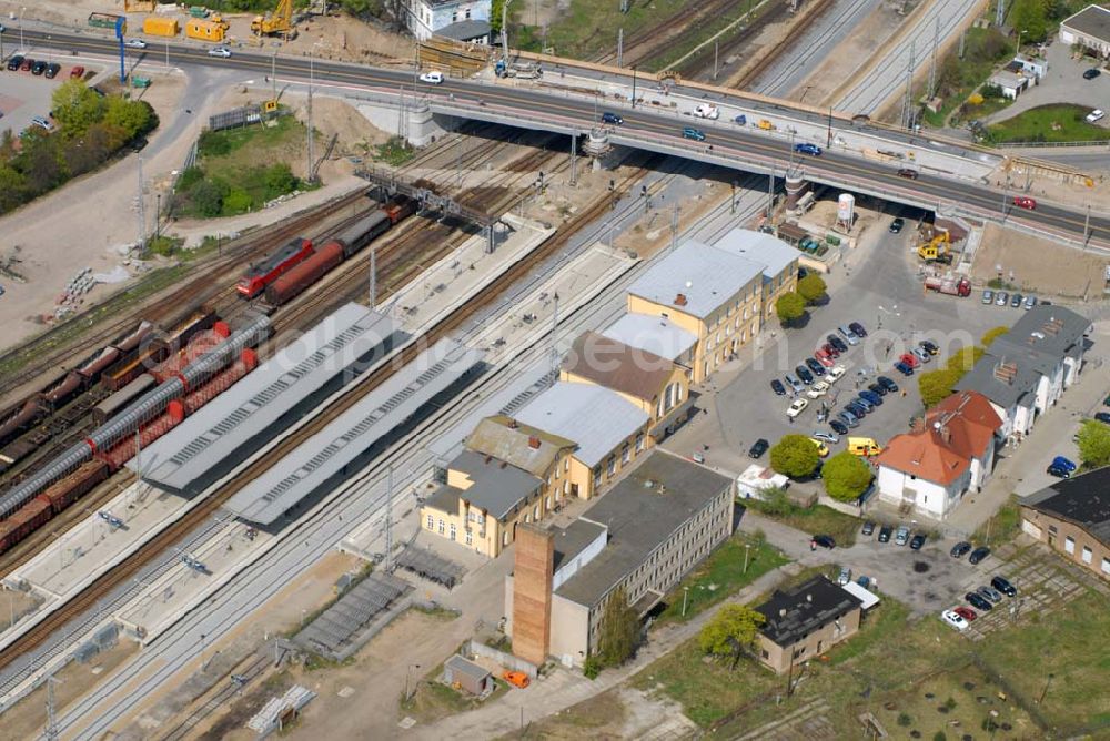 Aerial photograph Eberswalde - Blick auf die fast fertige Neubaubrücke an der Heegermühler Straße (B167) am Bahnhof Eberswalde. Katharina Ertl, Stadtverwaltung Eberswalde Baudezernat, Fachdienst Stadtentwicklung, AG Stadtplanung Telefon: 03334 - 64 - 617