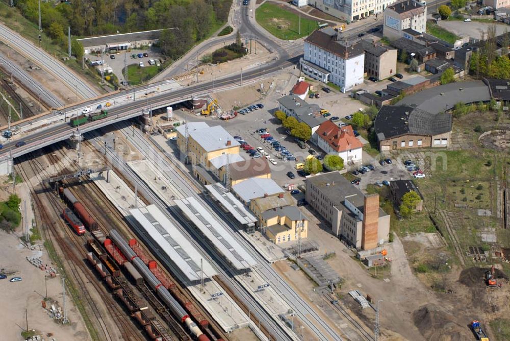 Aerial image Eberswalde - Blick auf die fast fertige Neubaubrücke an der Heegermühler Straße (B167) am Bahnhof Eberswalde. Katharina Ertl, Stadtverwaltung Eberswalde Baudezernat, Fachdienst Stadtentwicklung, AG Stadtplanung Telefon: 03334 - 64 - 617