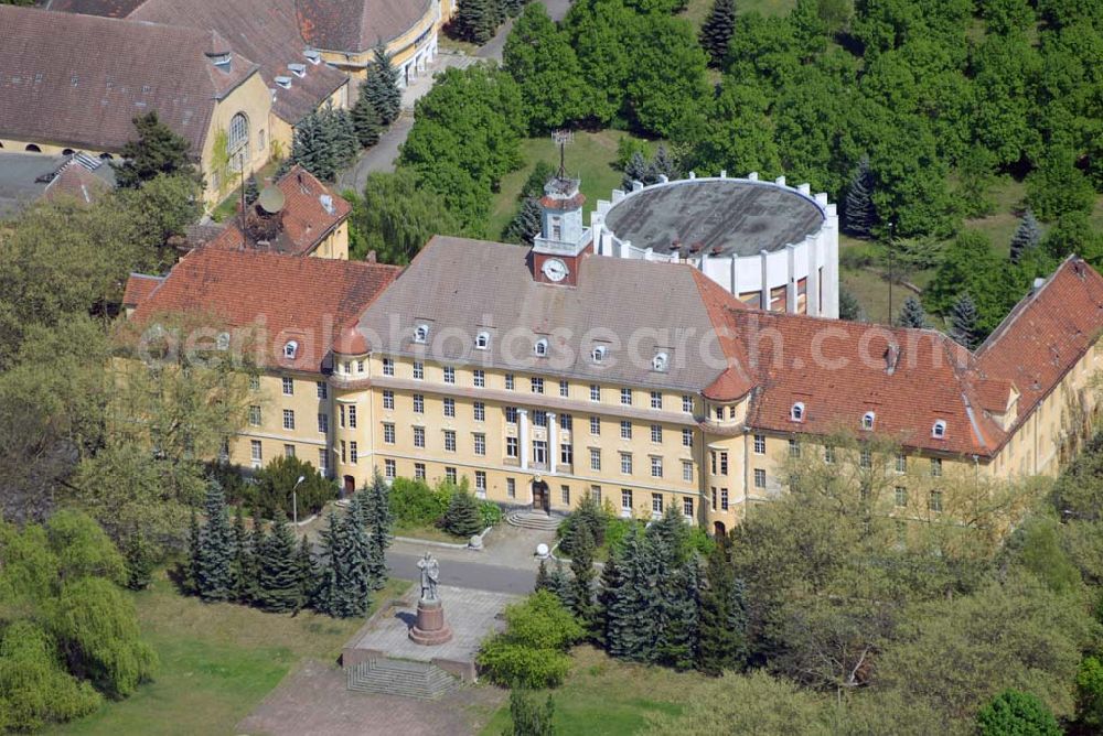 Aerial photograph Wünsdorf - Blick auf das Gelände der Waldstadt Wünsdorf, dem ehemaligen russischen Oberkommando in Wünsdorf (Brandenburg)