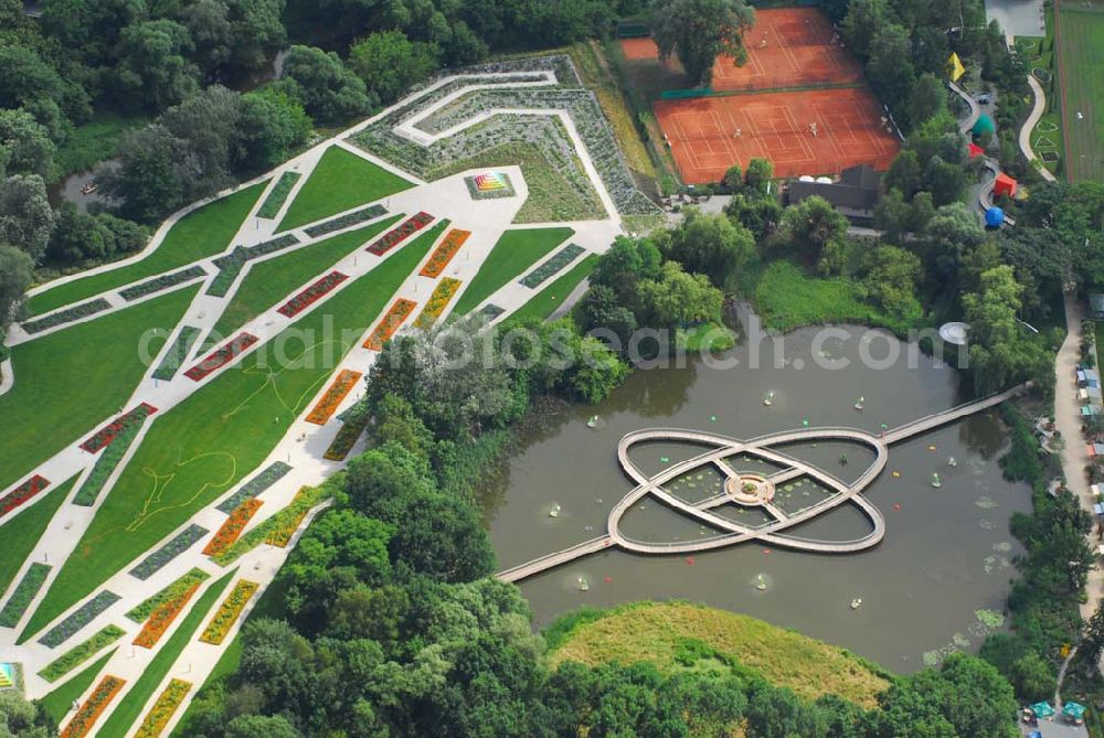 Rathenow from the bird's eye view: Blick auf das Gelände der Landesgartenschau 2006 in Rathenow, die dieses Jahr unter dem Motto Den Farben aud der Spur auf der Schwedendemm-Insel, dem Weinberg und in der Altstadt von Rathenow stattfindet. Kontakt: Landesgartenschau Rathenow 2006 GmbH, Schwedendamm 1, 14712 Rathenow, info@laga-rathenow2006.de,