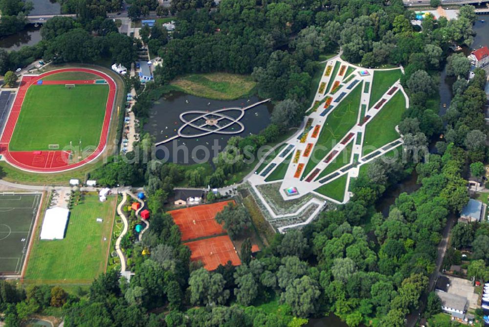 Aerial photograph Rathenow - Blick auf das Gelände der Landesgartenschau 2006 in Rathenow, die dieses Jahr unter dem Motto Den Farben aud der Spur auf der Schwedendemm-Insel, dem Weinberg und in der Altstadt von Rathenow stattfindet. Kontakt: Landesgartenschau Rathenow 2006 GmbH, Schwedendamm 1, 14712 Rathenow, info@laga-rathenow2006.de,