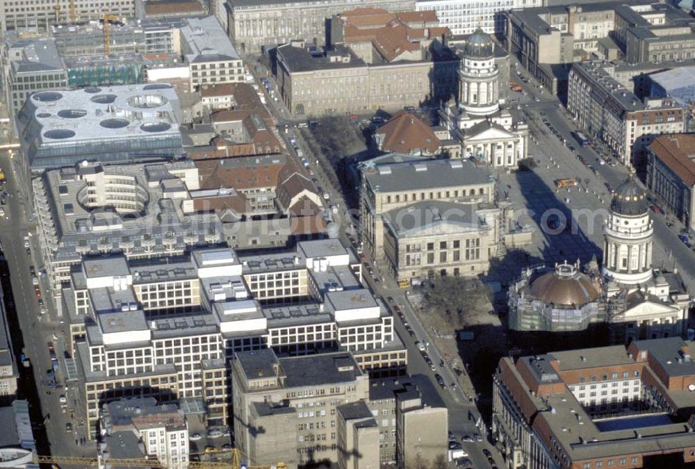 Berlin from above - Blick auf den Gendarmenmarkt in Berlin-Mitte. 1995