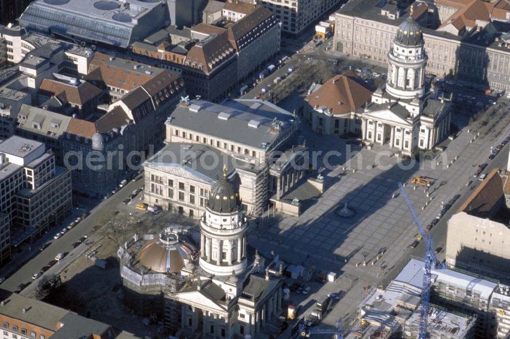 Aerial image Berlin - Blick auf den Gendarmenmarkt in Berlin-Mitte. 1995