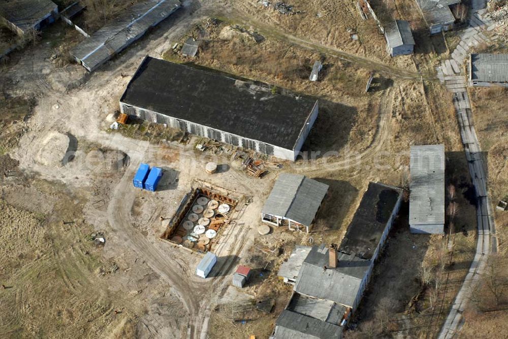 Bernau from above - ; Blick auf das Gewerbegebiet in Bernau-Rehberge; ehemalige Luftnachrichtenkaserne wurde von den sowjetischen Streitkräften genutzt; seit 1996 siedeln sich immer mehr zivile Firmen an; Anschrift: Gewerbegebiet; 16321 Bernau