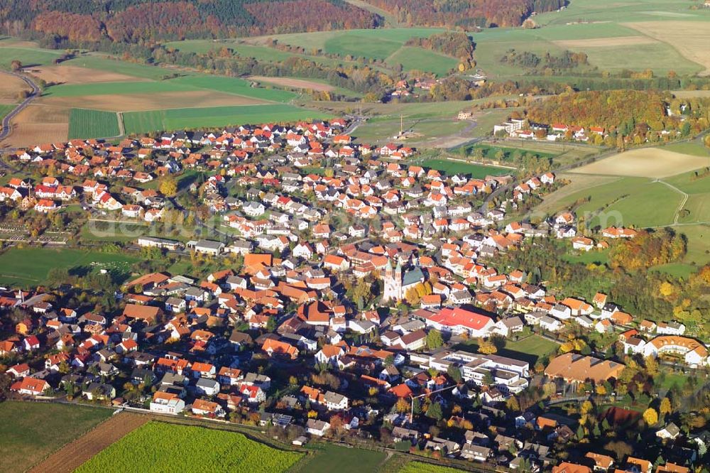 Hofbieber from the bird's eye view: 28.10.2005 Hofbieber, Die Großgemeinde Hofbieber liegt im Landkreis Fulda in Hessen und zählt mit seinen 16 Dörfern zur Rhön und entstand im Jahre 1972.