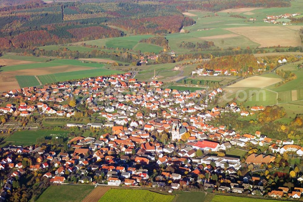 Hofbieber from above - 28.10.2005 Hofbieber, Die Großgemeinde Hofbieber liegt im Landkreis Fulda in Hessen und zählt mit seinen 16 Dörfern zur Rhön und entstand im Jahre 1972.