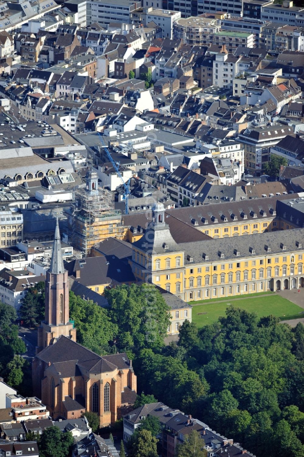 Bonn from above - View of the main building of the Rheinische Friedrich-Wilhelms University of Bonn in North Rhine-Westphalia. Named after the Prussian King Friedrich Wilhelm III and located on the courtyard, the university was founded in 1818. It generated seven Nobel laureates. www3.uni-bonn.de