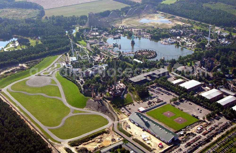 Aerial image Soltau (Niedersachsen) - Norddeutschlands größter Erlebnispark mit über 50 Fahrattraktionen,Tieren & Shows (z.B. Delfinshow und Seelöwenshow), Events, Konzerte und Sonderveranstaltungen, Event-Location für Firmenveranstaltungen, Feriendorf „Heide- Park Holiday Camp“ Gesamtfläche:850.000 Quadratmeter Besucher in 2004: 1.400.000; Mitarbeiter: 150-900 je nach Saison. Werkstätten: Bauschlosserei, Kfz.-Werkstatt, Elektrowerkstatt, Tischlerei, Zimmerei, Malerei, Klempnerei, Gärtnerei, Atelier Heide-Park Soltau GmbH, der Tussauds Group zugehörig; Heidenhof, 29614 Soltau; Telefon: 01805 – 91 91 01; Fax: 05191/91 111;