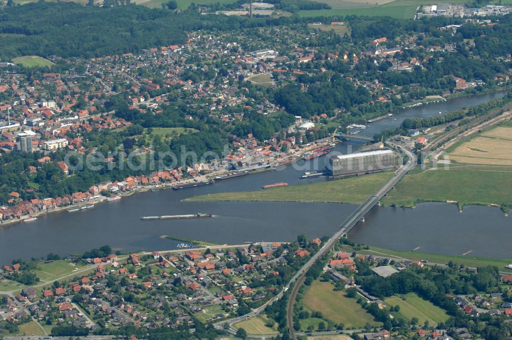 Lauenburg from above - Blick auf die Hitzler Werft in der Bahnhofsstraße 24 in Lauenburg an der Elbe in Schleswig-Holstein, Kontakt: