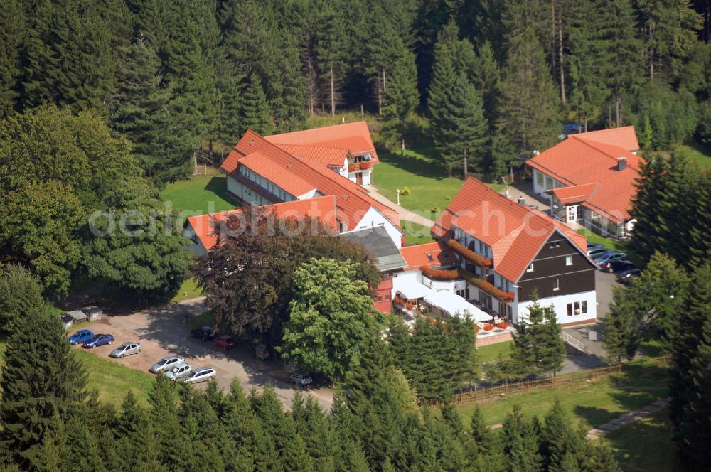 Aerial image Friedrichroda - Blick auf ein Hotel und Berggasthof im Thüringer Wald bei Friedrichroda. Das Hotel Tanzbuche liegt auf 720 Metern Höhe und verfügt über ein Hallenbad mit Sauna, Biosauna, Dampfbad und Solarium. Kontakt: Auf dem Höhenberg, 99894 Friedrichroda, Tel. +49 (0)3623 369900, Fax +49 (0)3623 369943