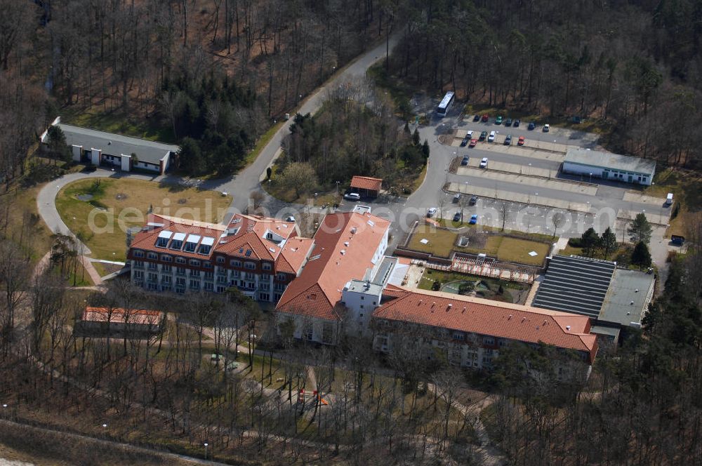 Graal-Müritz from the bird's eye view: 01.04.2008 Graal-Müritz Blick auf das 4-Sterne-IFA Hotel in Graal-Müritz. Es bietet 150 Zimmer und wurde 2006/07 renoviert und umgebaut. Adresse: Waldstraße 1, 18181 Graal-Müritz, Tel. 03 82 06 730, Fax 03 82 06 7 34444, Homepage